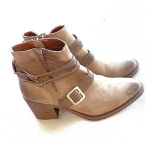 Qupid Heeled Boots - Chestnut